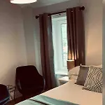 펜션 Beautiful House In Town 킬라니