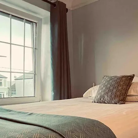 Casa de Férias Beautiful House In Town *